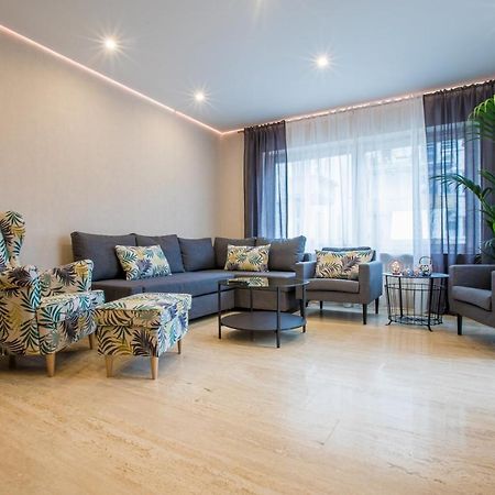 Modernes Apartment In Zentrumsnaehe Mit Eigenem Stellplatz Baden-Baden Kültér fotó