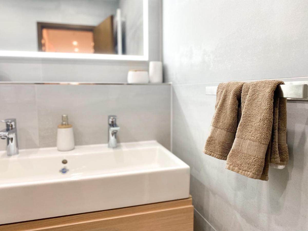 Modernes Apartment In Zentrumsnaehe Mit Eigenem Stellplatz Baden-Baden Kültér fotó