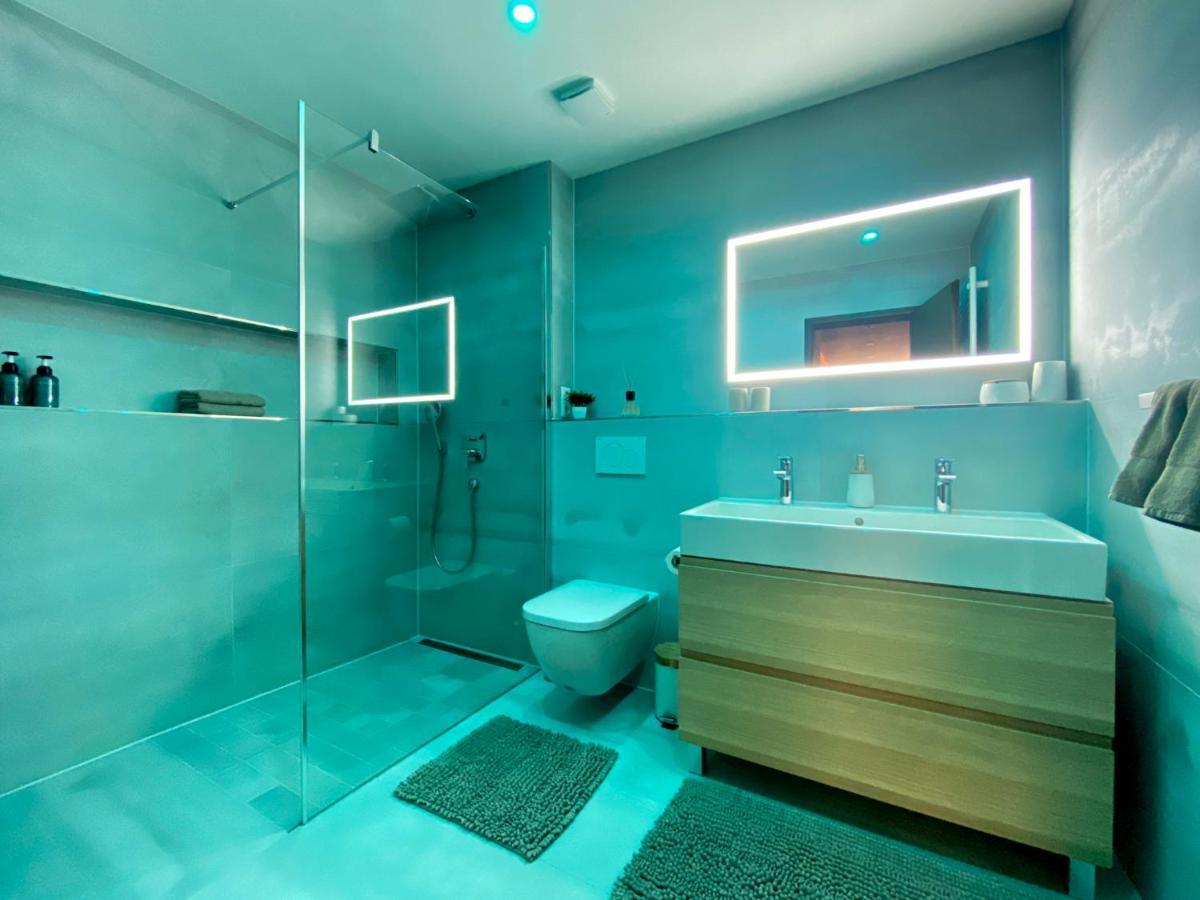 Modernes Apartment In Zentrumsnaehe Mit Eigenem Stellplatz Baden-Baden Kültér fotó