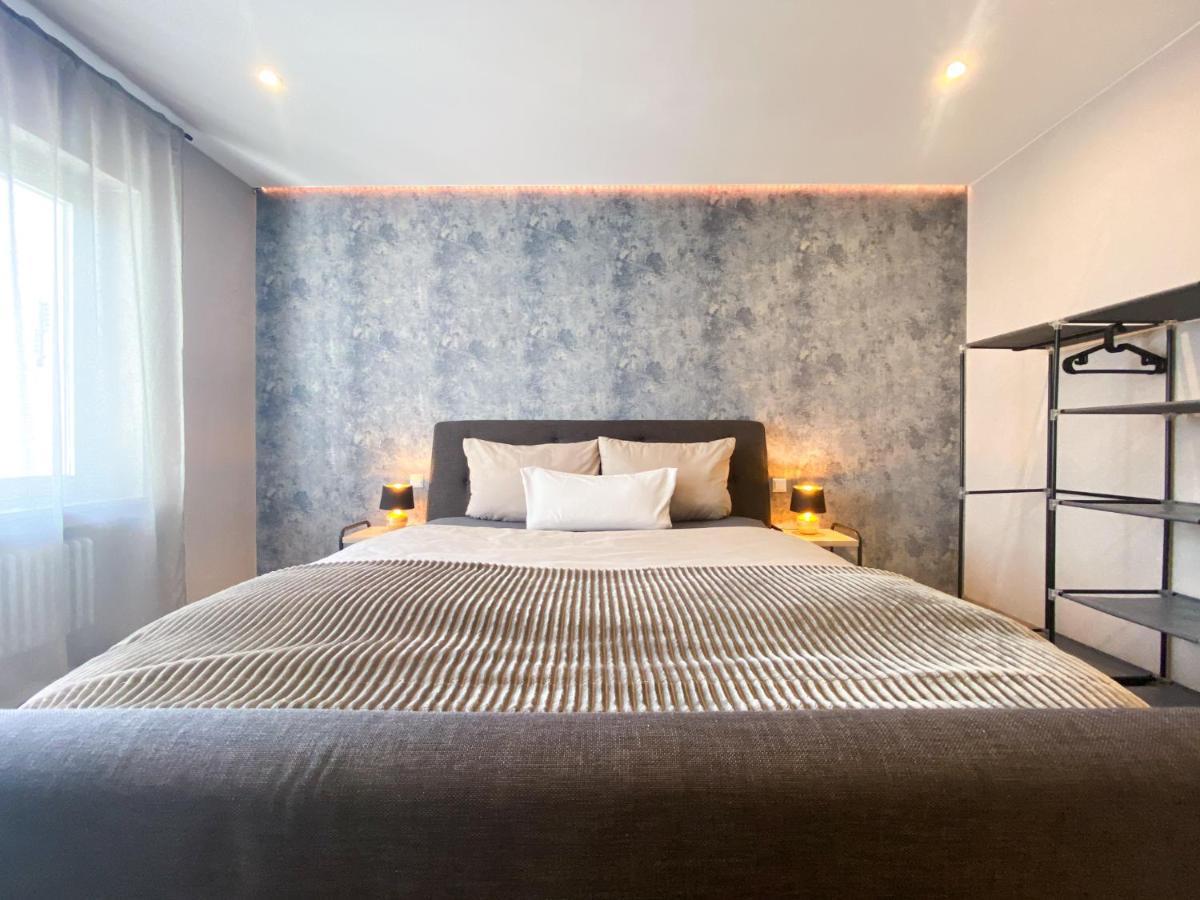 Modernes Apartment In Zentrumsnaehe Mit Eigenem Stellplatz Baden-Baden Kültér fotó